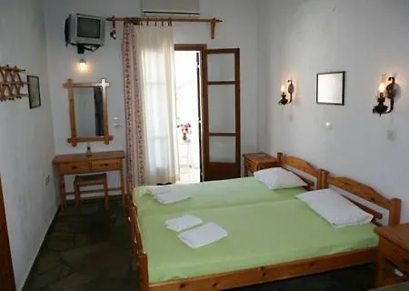 Vardiola Apartments Skopelos Exterior foto
