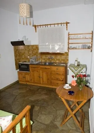 Vardiola Apartments Skopelos Exterior foto