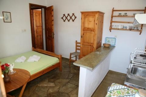 Vardiola Skopelos